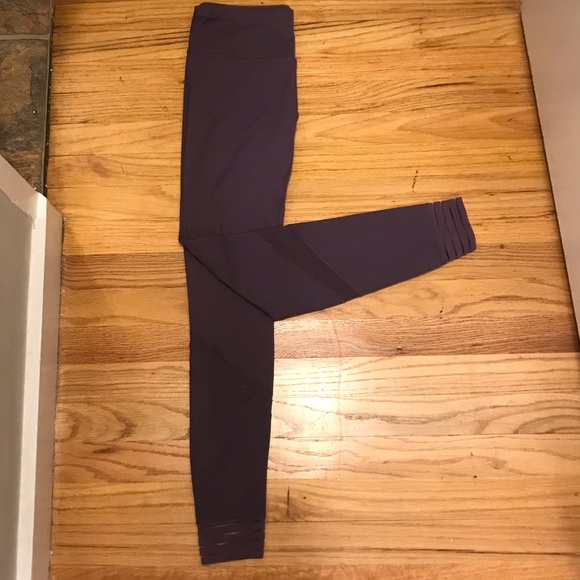 Yogalicious Purple Leggings - Picture 1 of 5